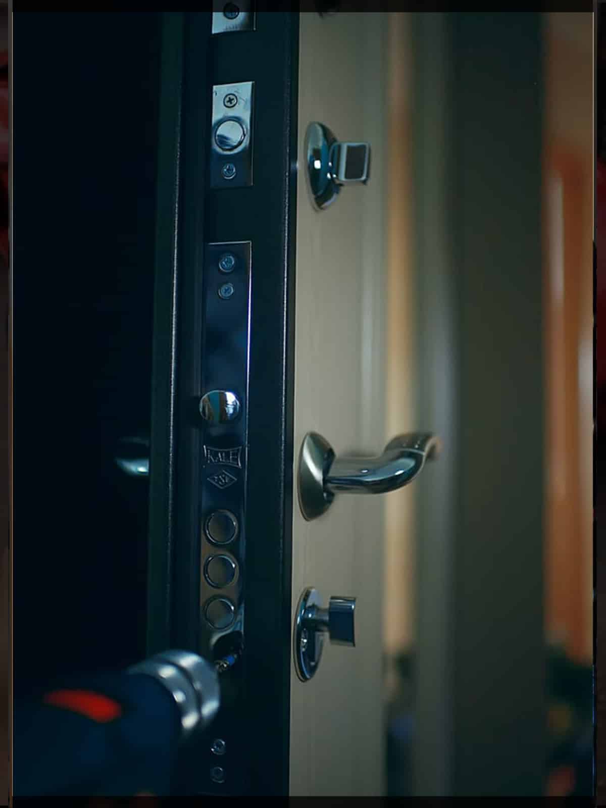 Custom Lock Installation Houston TX Howard Safe & Lock Co